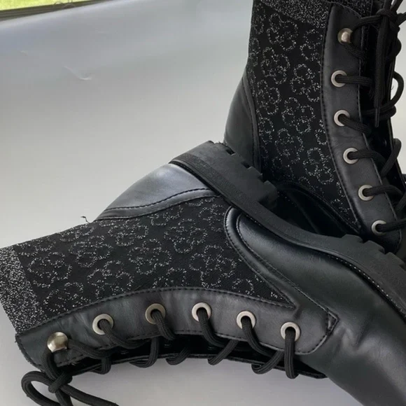 Daisy Fuentes Women's Black Combat Boots Size 11 - Picture 9 of 9